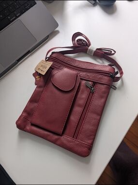 Women’s Crossbody Messenger Bag in Burgundy — Compact Everyday Pouch